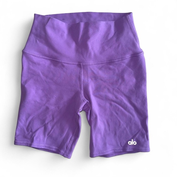 ALO Yoga Pants - ALO Yoga Women's Purple Bike Shorts